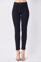 Black High Rise Classic (Non-distressed) Skinny Jeans by Risen